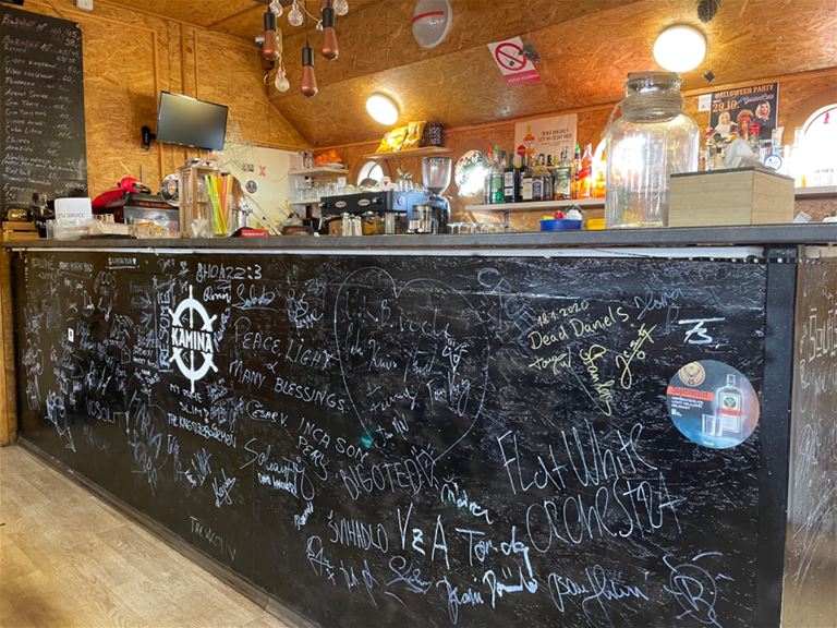 Bar Kamina